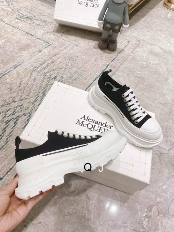 Picture of Alexander McQueen Shoes _SKUAlexanderMcqueensz35-44XJ0406348